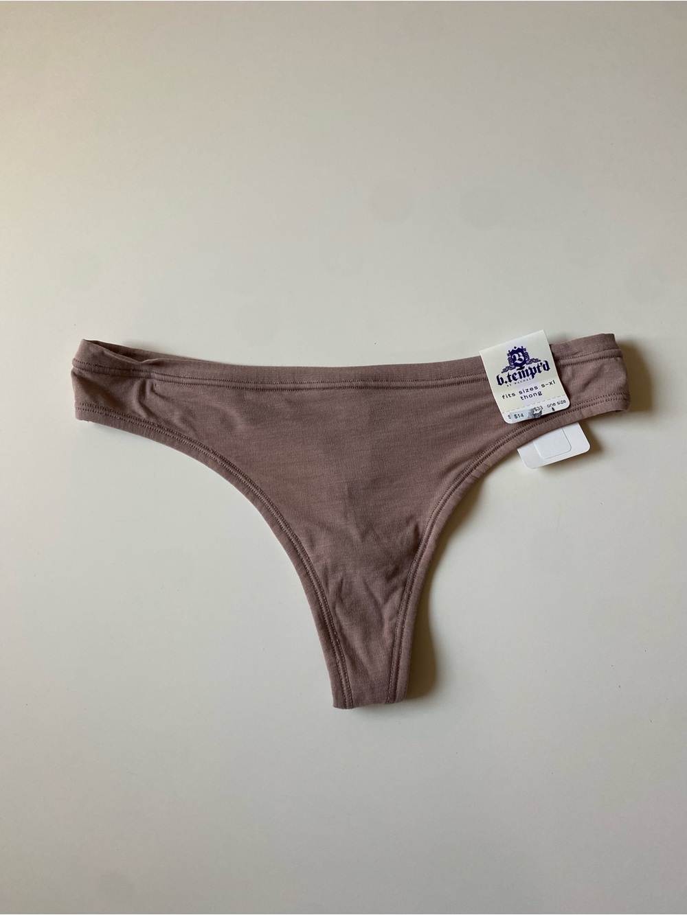 b.tempt'd Women's Seamless Thong Panty in Taupe NWT